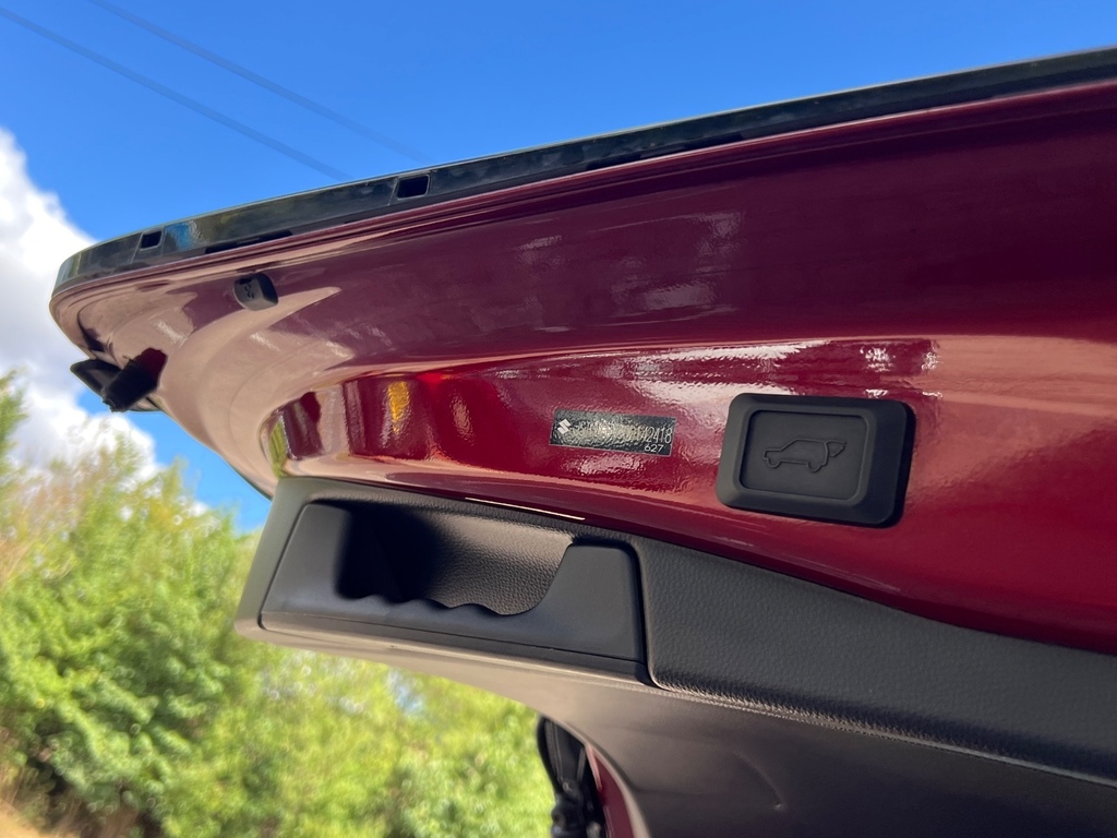 Suzuki Across 2.5 Phev E-four Cvt Red #5
