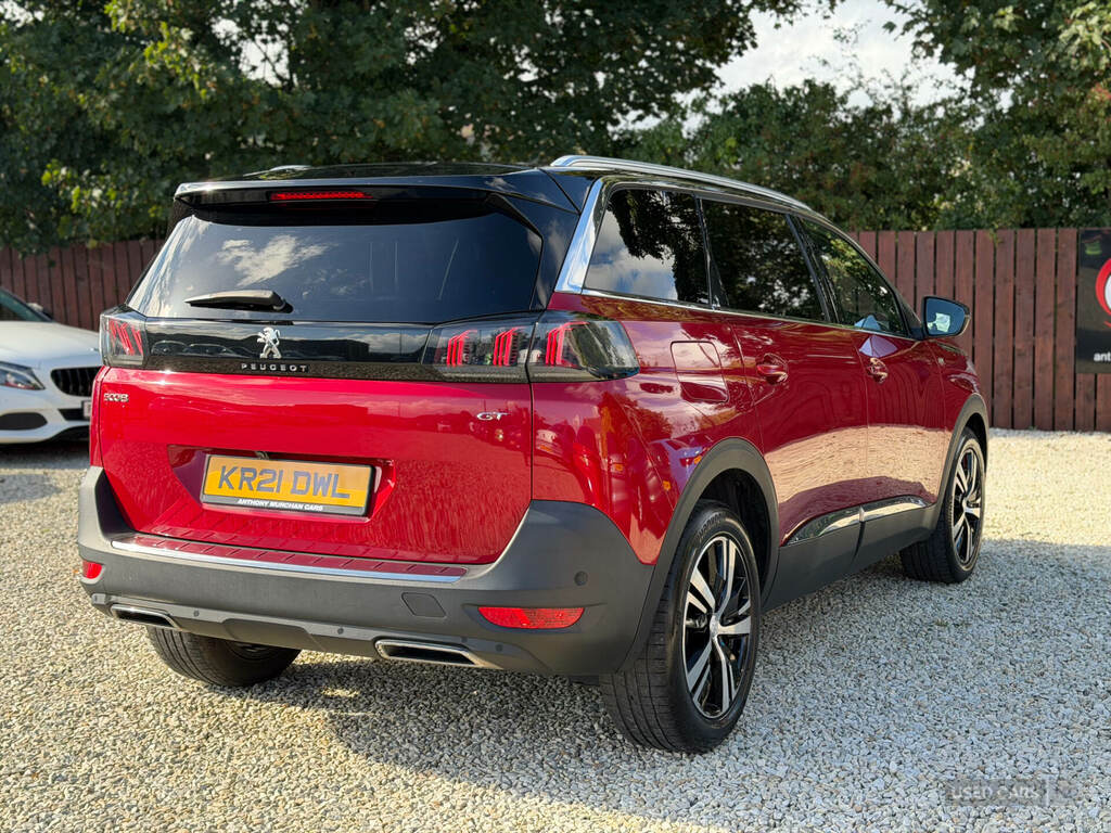 Peugeot 5008 1.5 Bluehdi Gt Eat8 Red #6