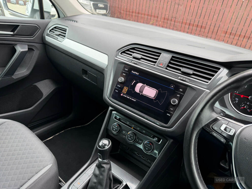 Volkswagen Tiguan Se Navigation Grey #13