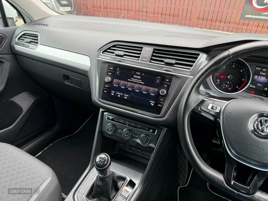 Volkswagen Tiguan Se Navigation Grey #12