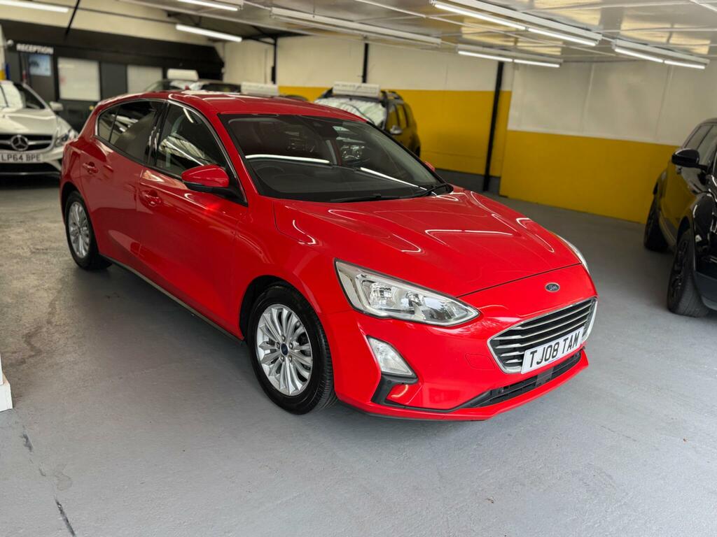 Ford Focus Titanium Red #3