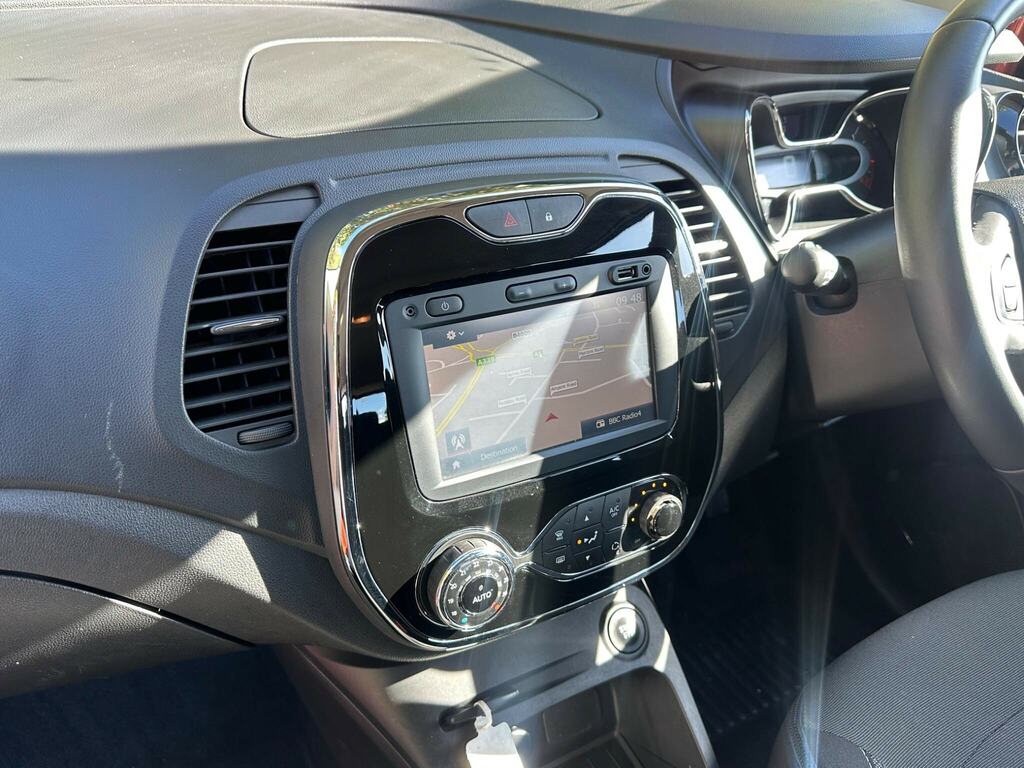 Renault Captur 0.9 Tce 90 Signature Nav Silver #20