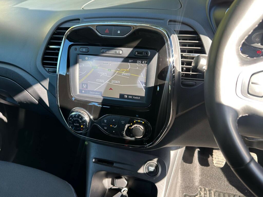 Renault Captur 0.9 Tce 90 Signature Nav Silver #11