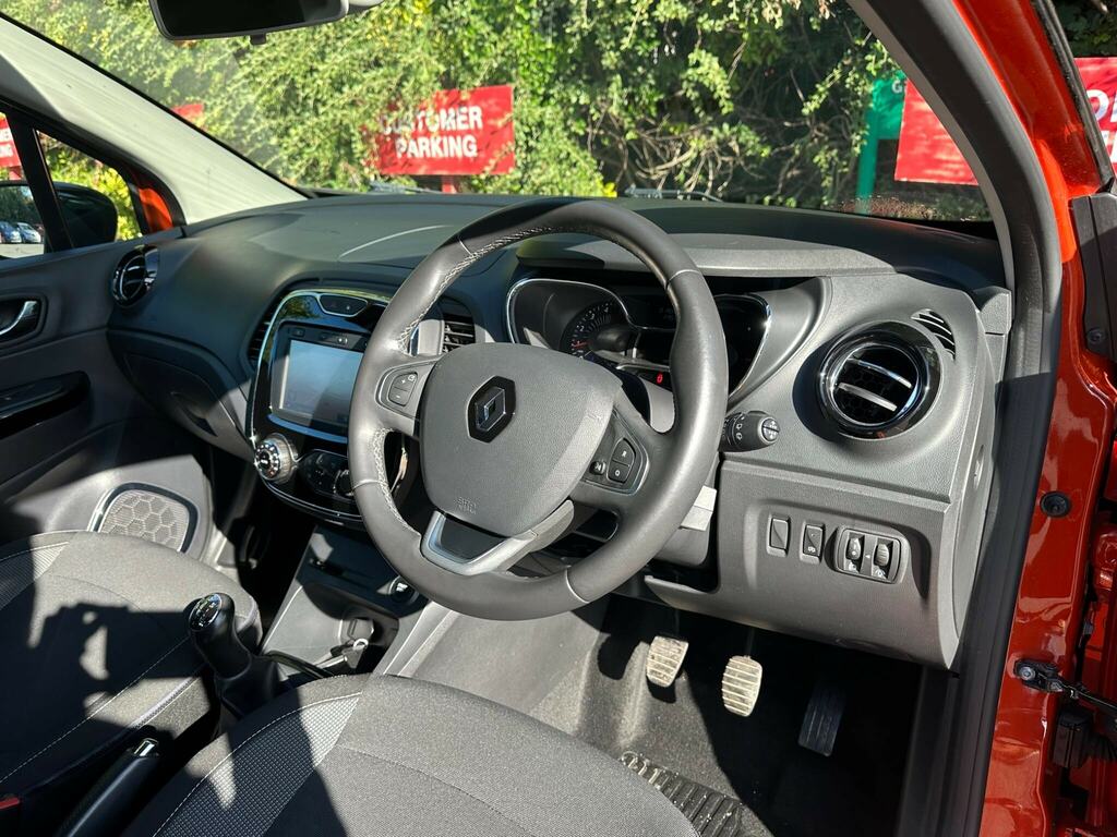 Renault Captur 0.9 Tce 90 Signature Nav Silver #10