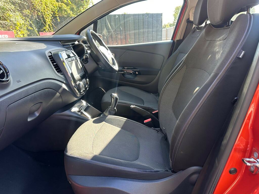 Renault Captur 0.9 Tce 90 Signature Nav Silver #18