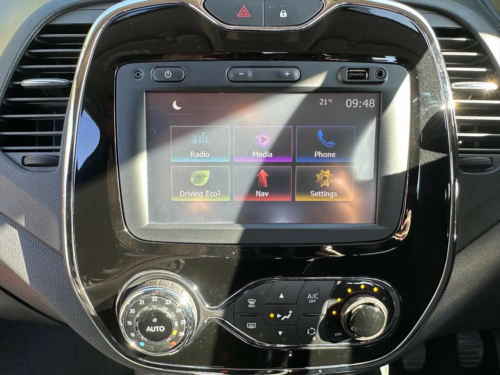 Renault Captur 0.9 Tce 90 Signature Nav Silver #22