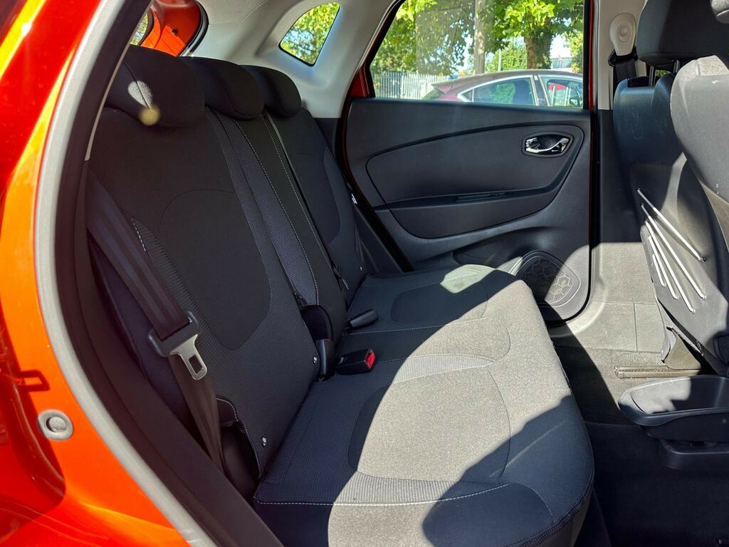 Renault Captur 0.9 Tce 90 Signature Nav Silver #16