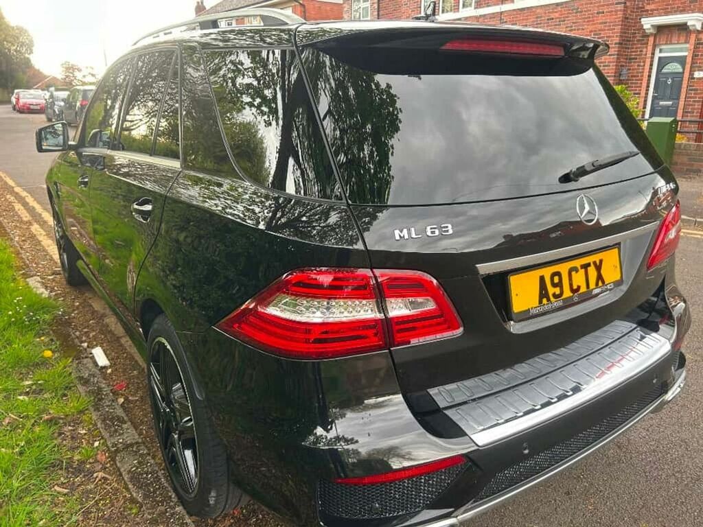 Mercedes-Benz M Class Ml63 Amg Black #3
