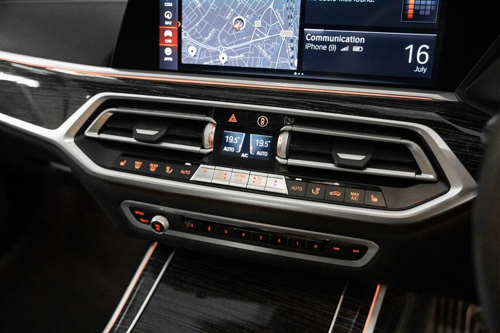 BMW X7 X7 M50d Grey #23