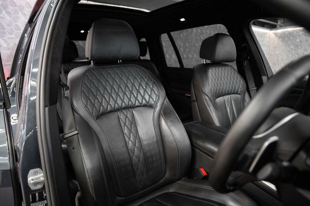 BMW X7 X7 M50d Grey #12