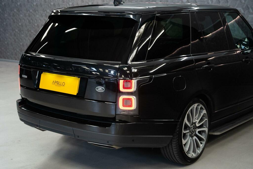 Land Rover Range Rover R-dynamic S White #44