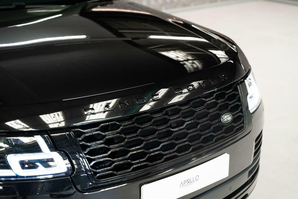 Land Rover Range Rover R-dynamic S White #9