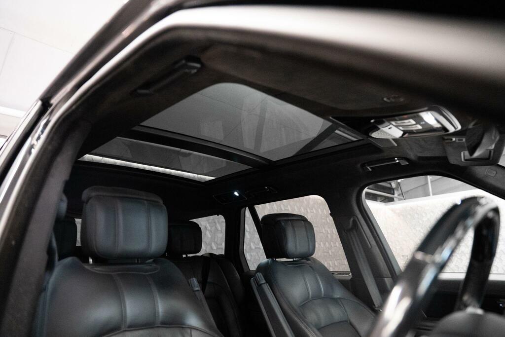 Land Rover Range Rover R-dynamic S White #15