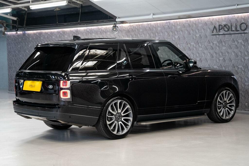 Land Rover Range Rover R-dynamic S White #43