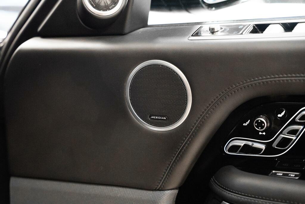 Land Rover Range Rover R-dynamic S White #21