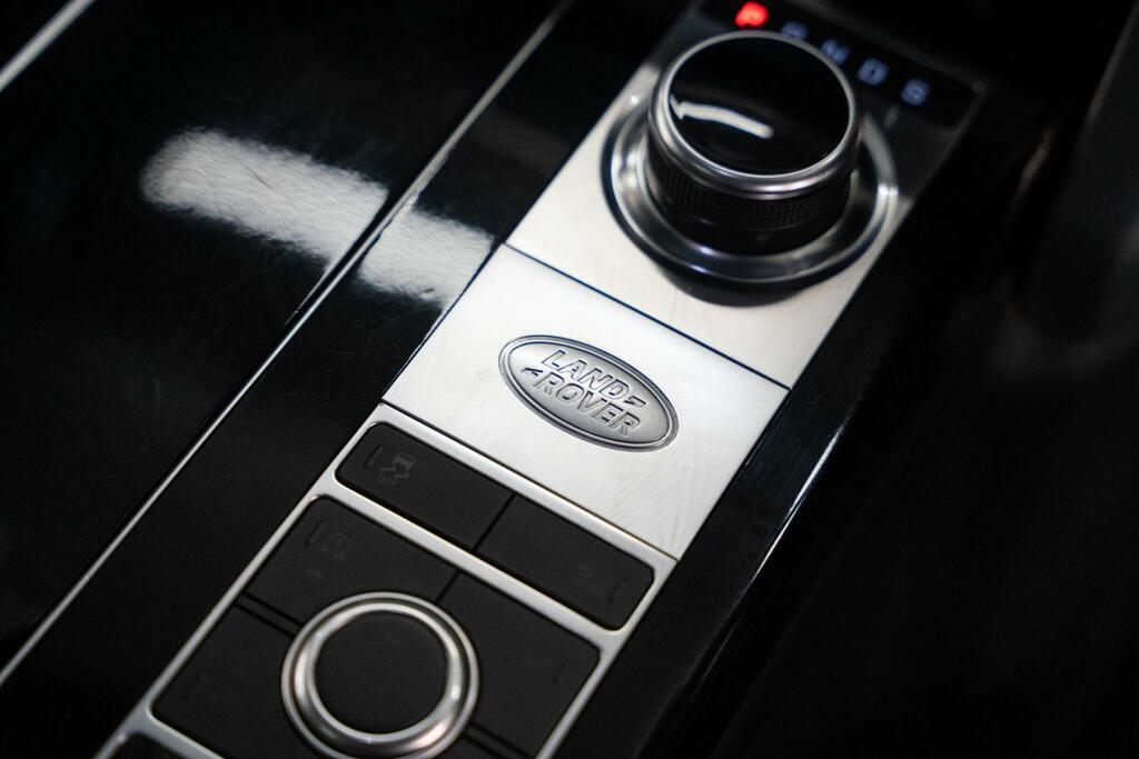 Land Rover Range Rover R-dynamic S White #34