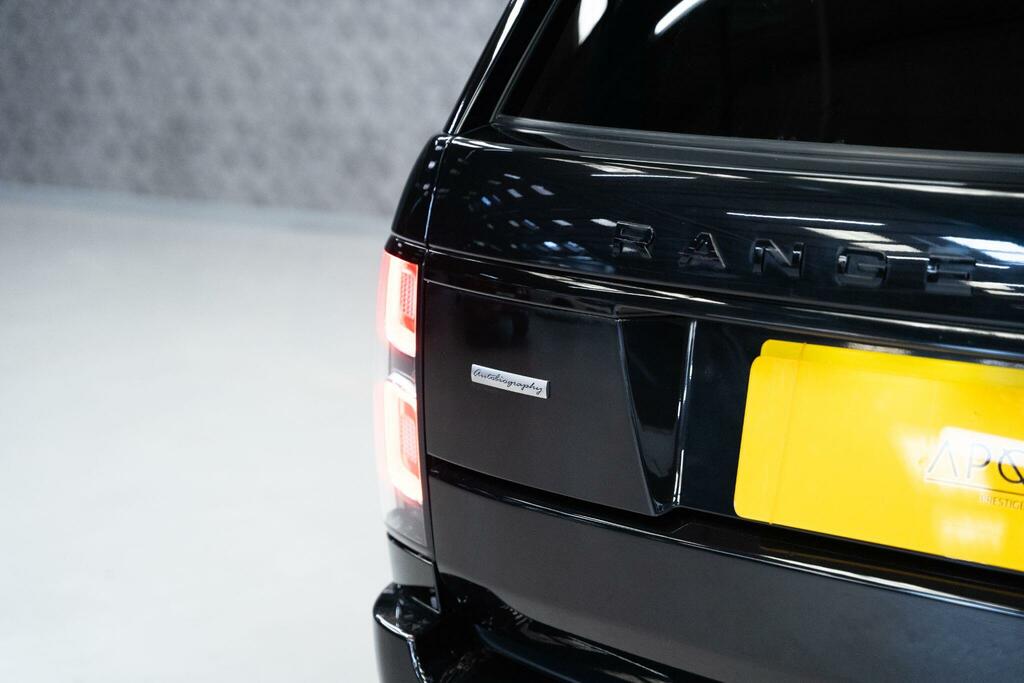 Land Rover Range Rover R-dynamic S White #46