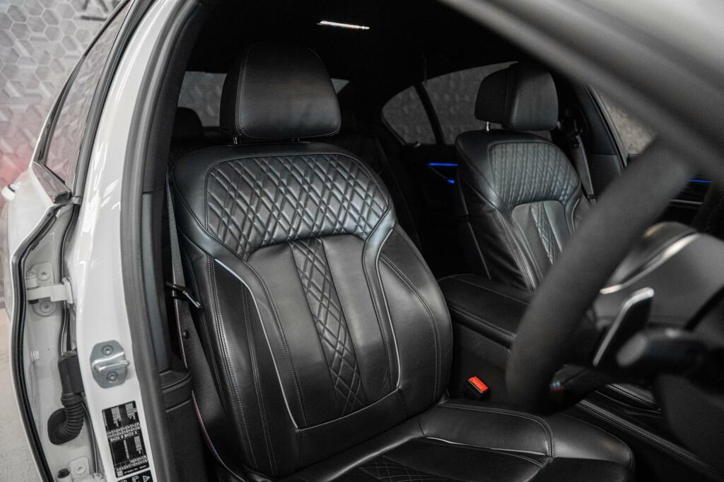 BMW 7 Series 3.0 730D Xdrive Black #11
