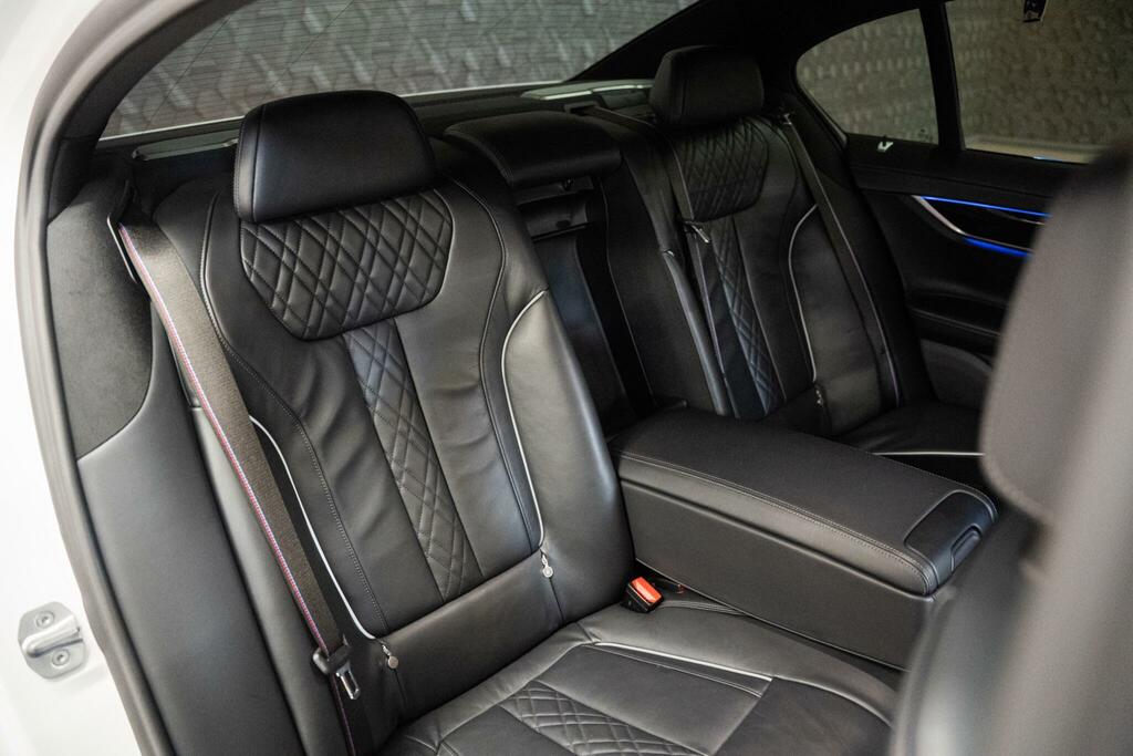 BMW 7 Series 3.0 730D Xdrive Black #13