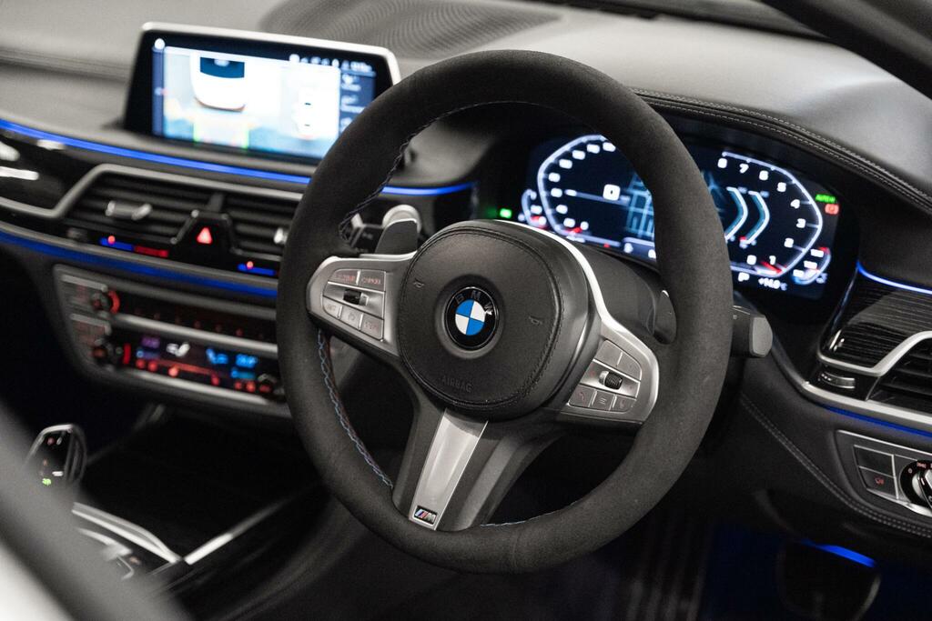 BMW 7 Series 3.0 730D Xdrive Black #17