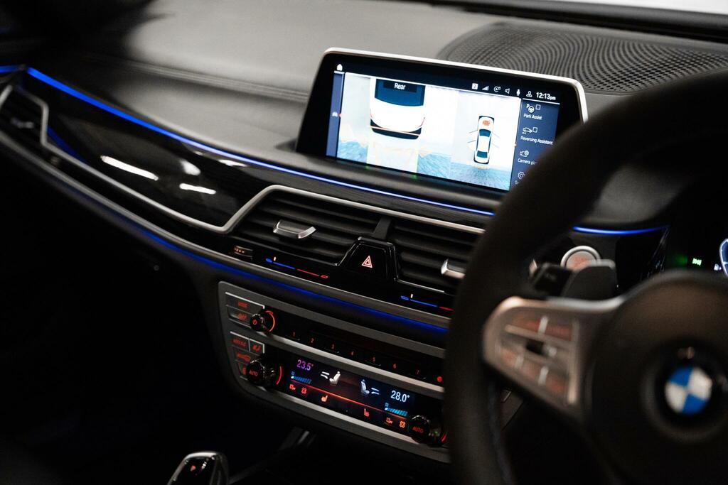 BMW 7 Series 3.0 730D Xdrive Black #20