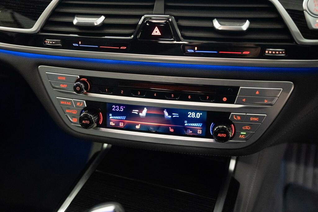 BMW 7 Series 3.0 730D Xdrive Black #28
