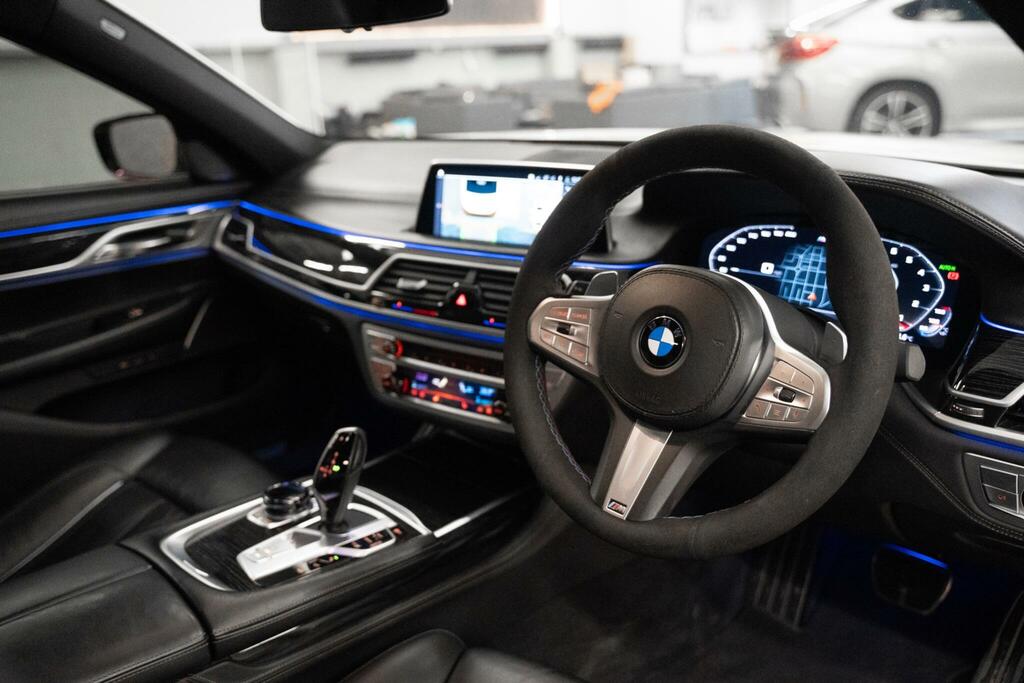 BMW 7 Series 3.0 730D Xdrive Black #16