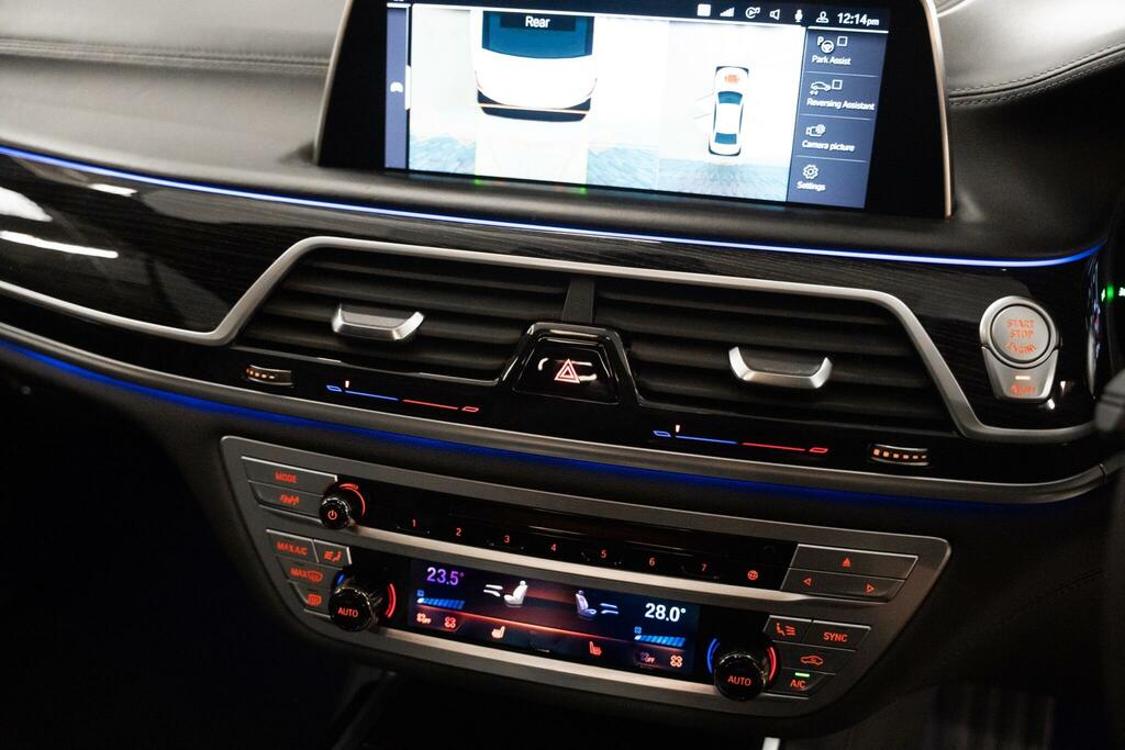 BMW 7 Series 3.0 730D Xdrive Black #21