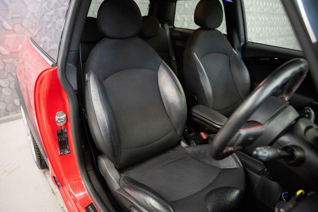 Mini Hatch 1.6 One Hatchback Euro 5 98 Ps Black #15