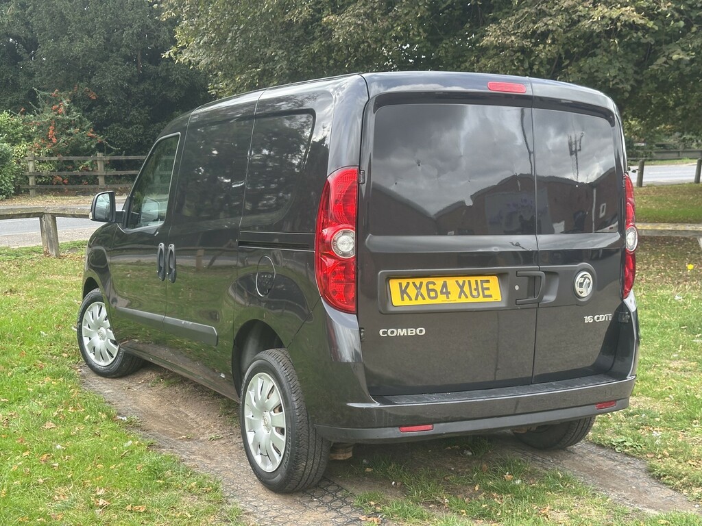 Vauxhall Combo 1.6 Cdti 2300 16V Sportive Crew Van Black #3