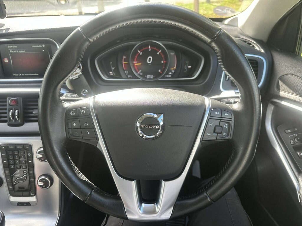 Volvo V40 Hatchback 2.0 D2 R-design Euro 6 Ss 20161 Black #10