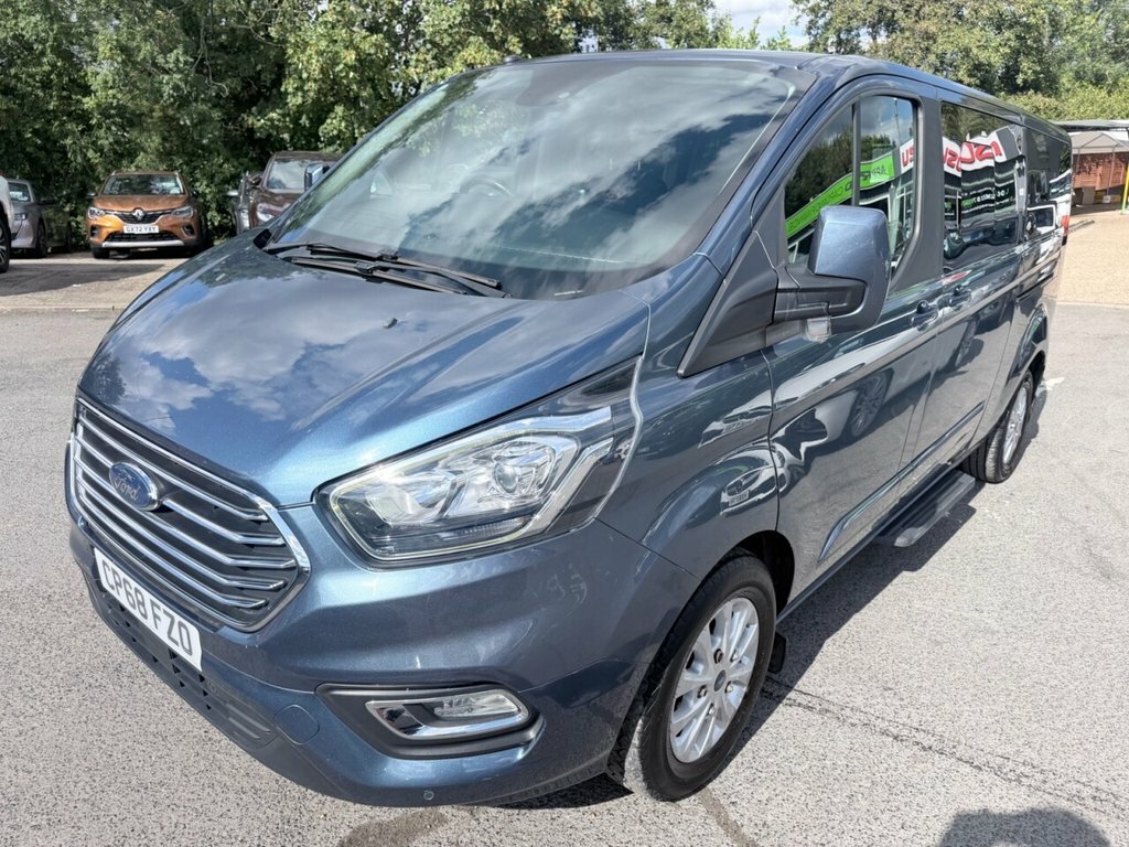 Ford Tourneo Custom 2L Titanium CP68FZO Blue #3