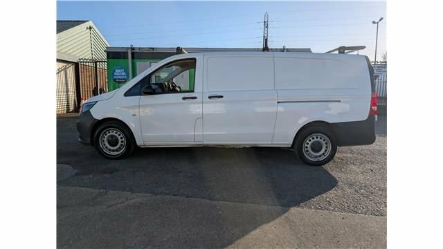 Mercedes-Benz Vito 2L Progressive White #4