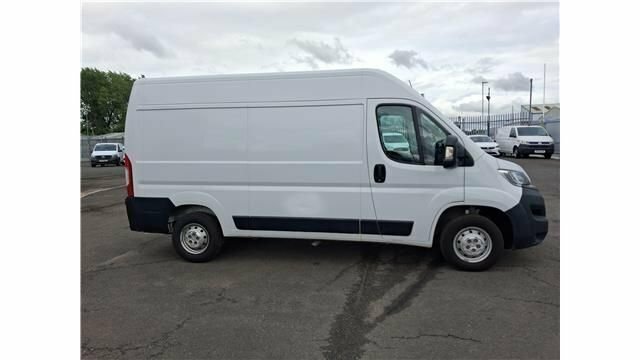 Vauxhall Movano 2.2L Dynamic White #7