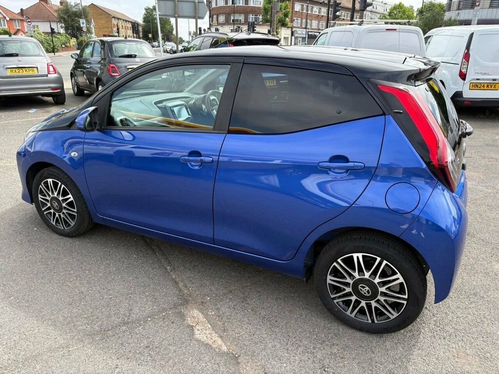 Toyota Aygo Vvt-i X-clusiv Blue #5