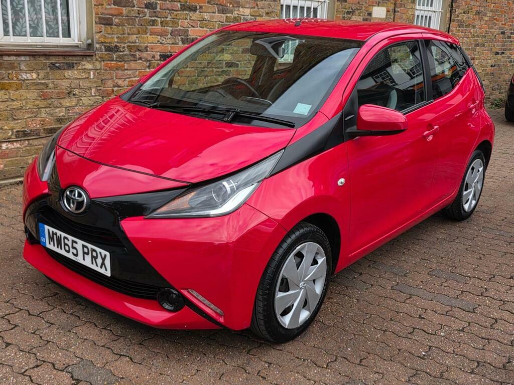 Toyota Aygo 1.0 Vvt-i X-play Euro 5 Red