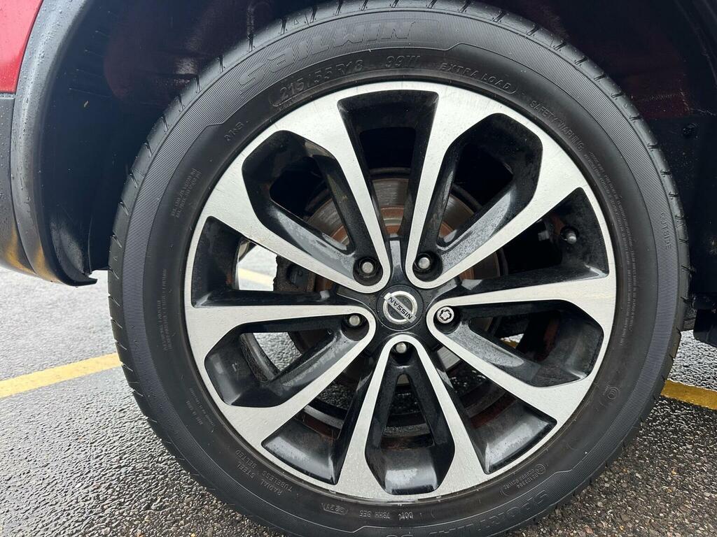 Nissan Qashqai Hatchback Grey #28