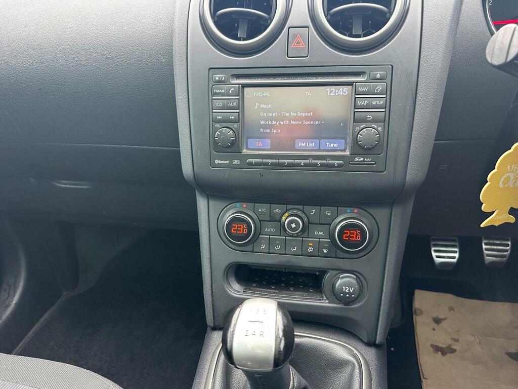 Nissan Qashqai Hatchback Grey #45