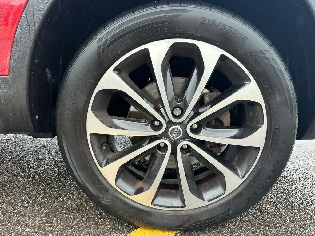 Nissan Qashqai Hatchback Grey #31