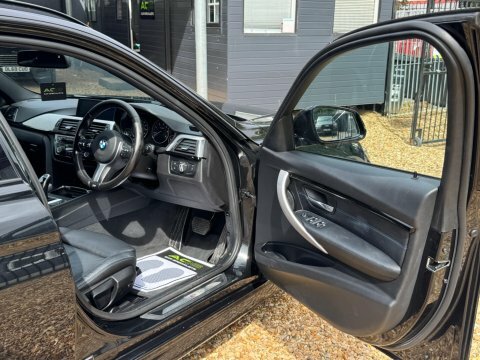 BMW 3 Series  Black #12