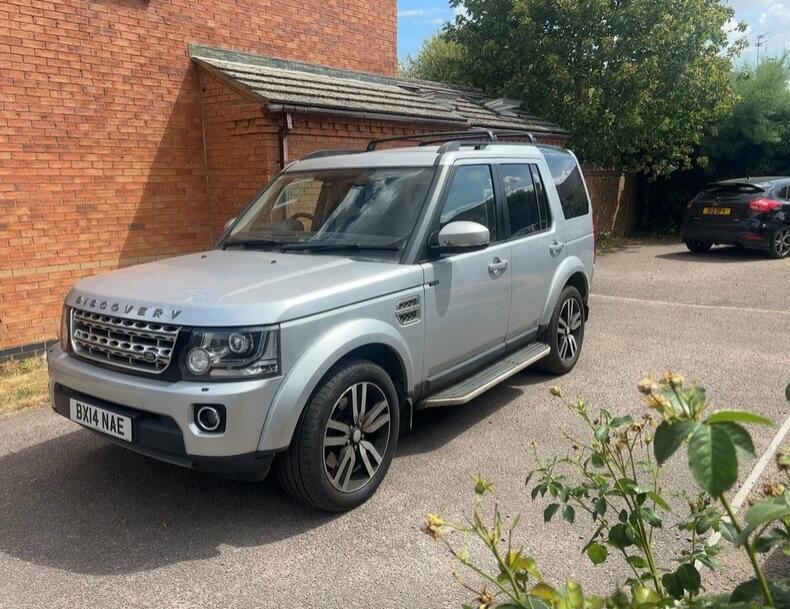 Land Rover Discovery 4 Hse Silver #3