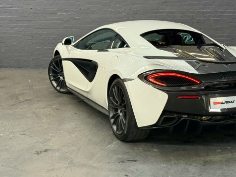 McLaren 570S  Black #19