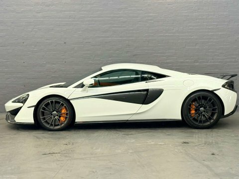 McLaren 570S  Black #21