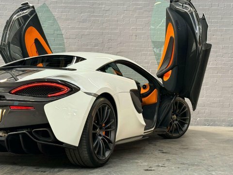 McLaren 570S  Black #26