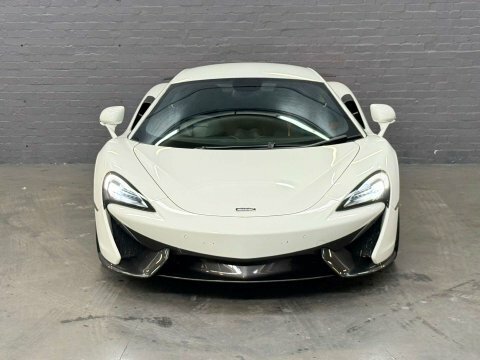 McLaren 570S  Black #10