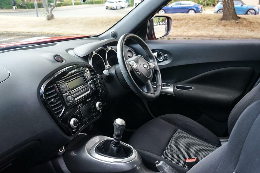 Nissan Juke 1.2 Dig-t Acenta FN67XHA Red #2