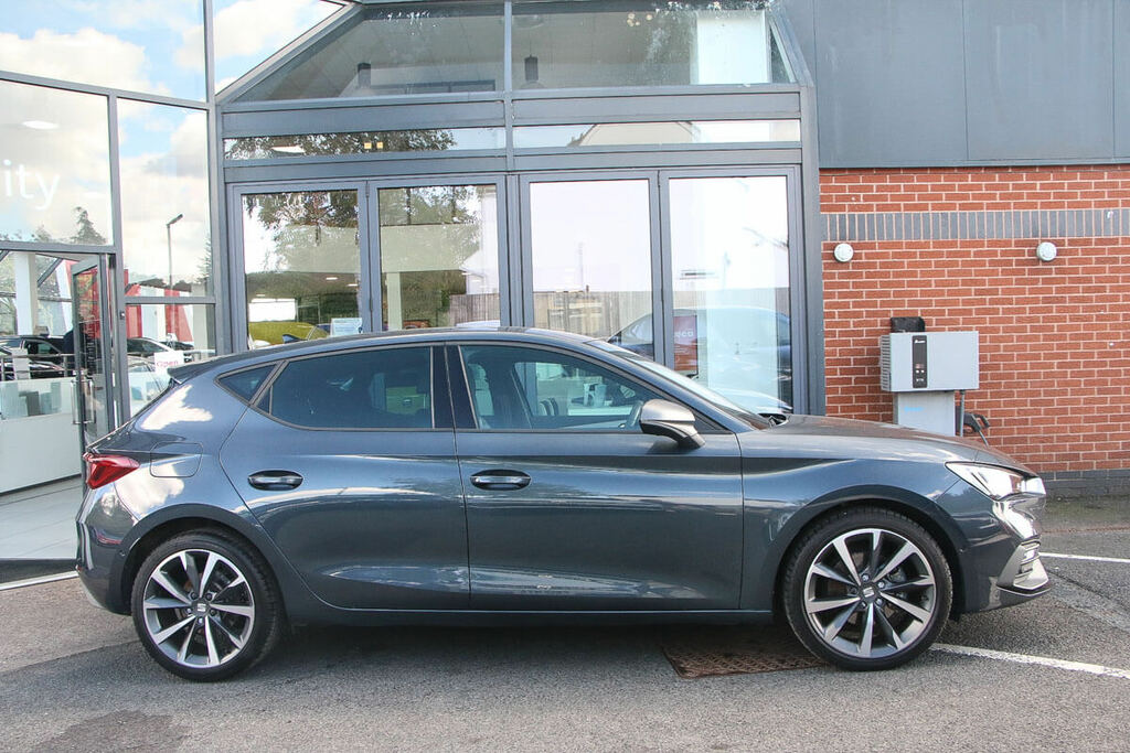 Seat Leon 1.5 Etsi 115 Fr Sport Dsg Dap Grey #4