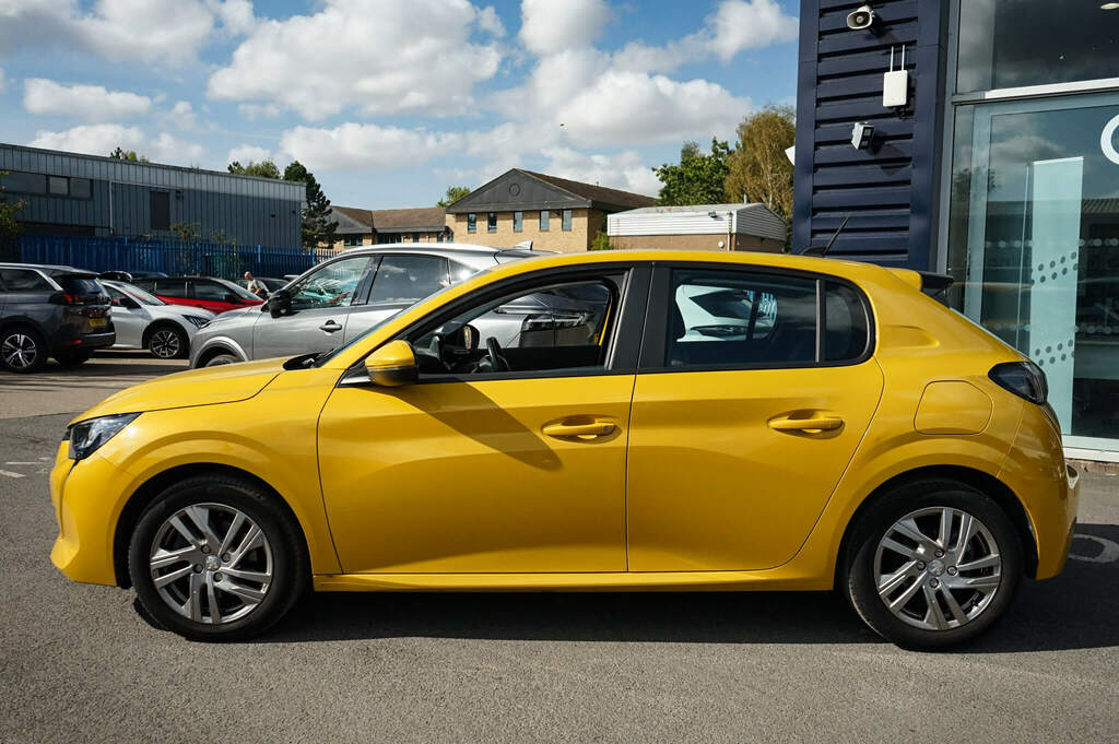 Peugeot 208 1.2 Puretech 100 Active KY70VLN Yellow #5