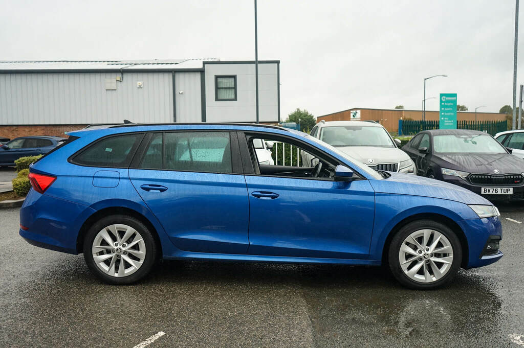Skoda Octavia 1.4 Tsi Iv Se Technology Dsg YF73NVV Blue #4