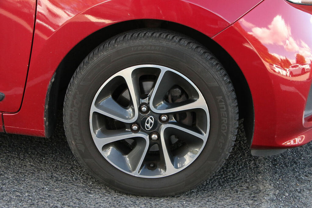 Hyundai I10 1.2 Premium Red #6